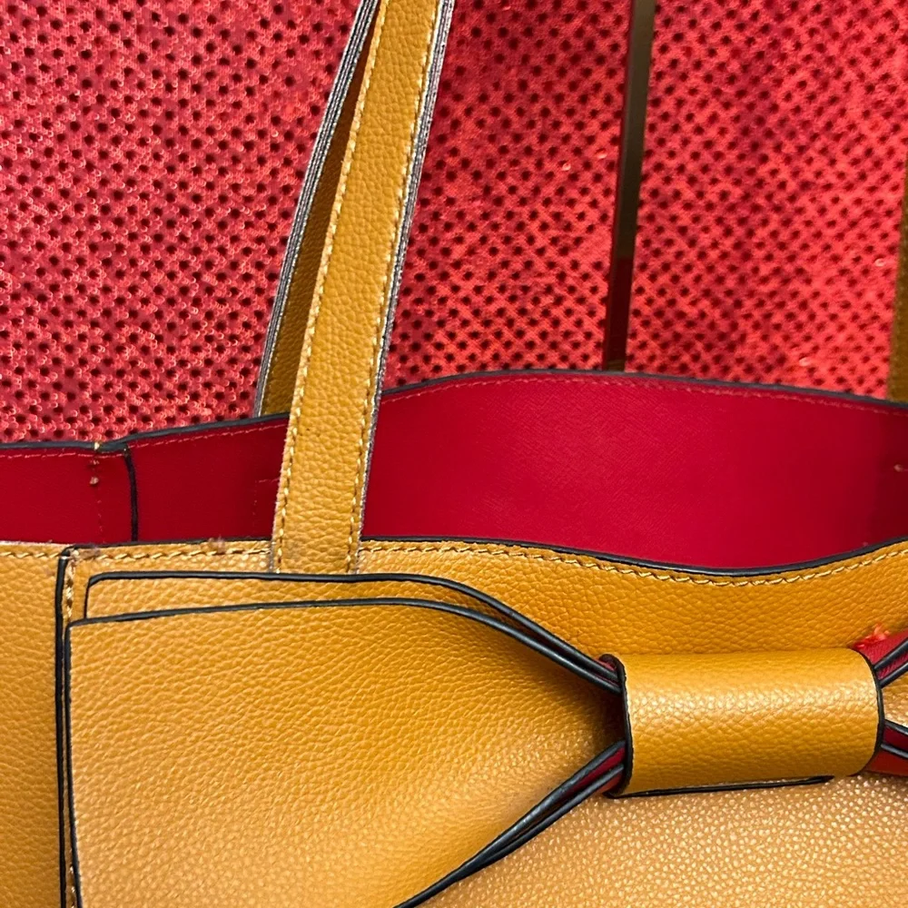 Elegant Mustard Tote Bag with Bow Accent - Picture 6 of 15